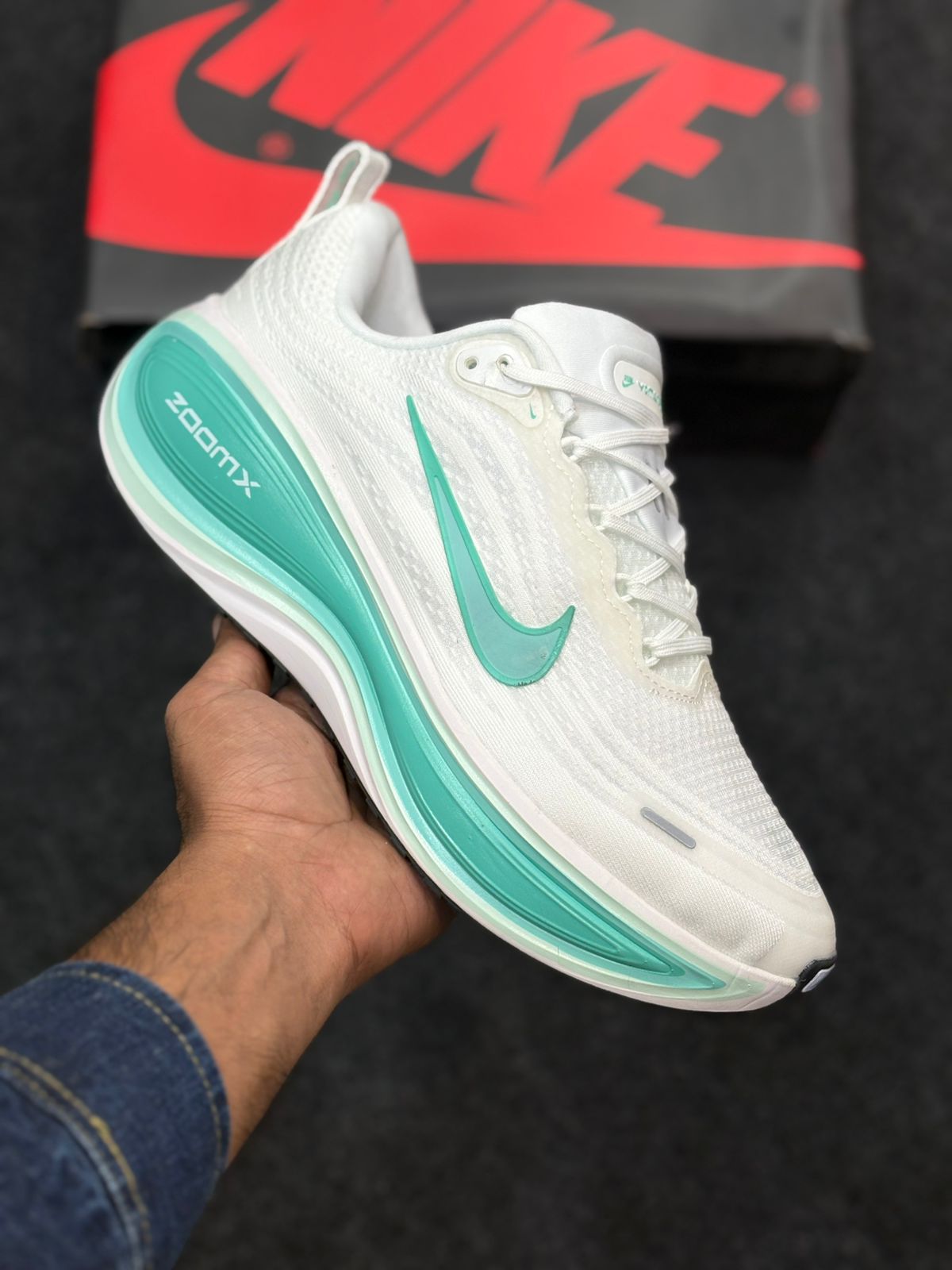 Nike Vomero plus Men's Shoes - Image 8