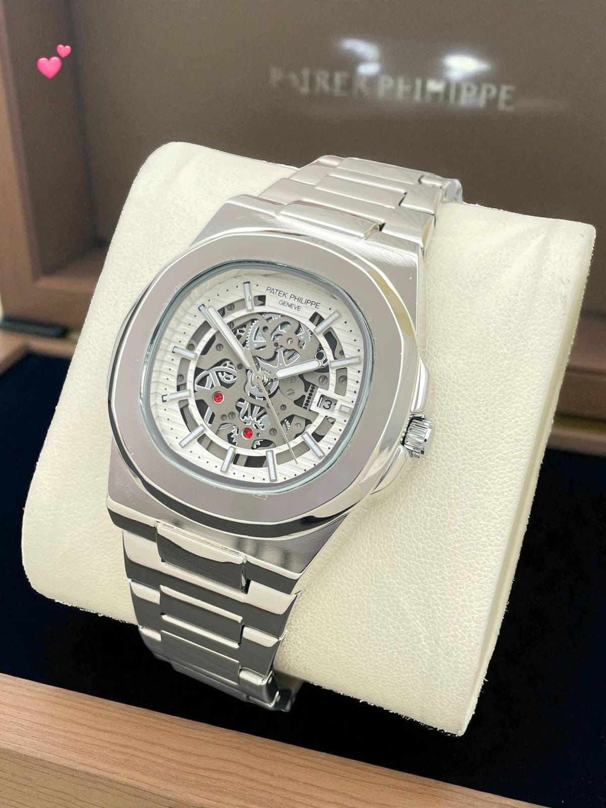 Patek Philippe Nautilus Skeleton Two-Tone Gold 40mm Quartz Movement Men's Watch - Image 6