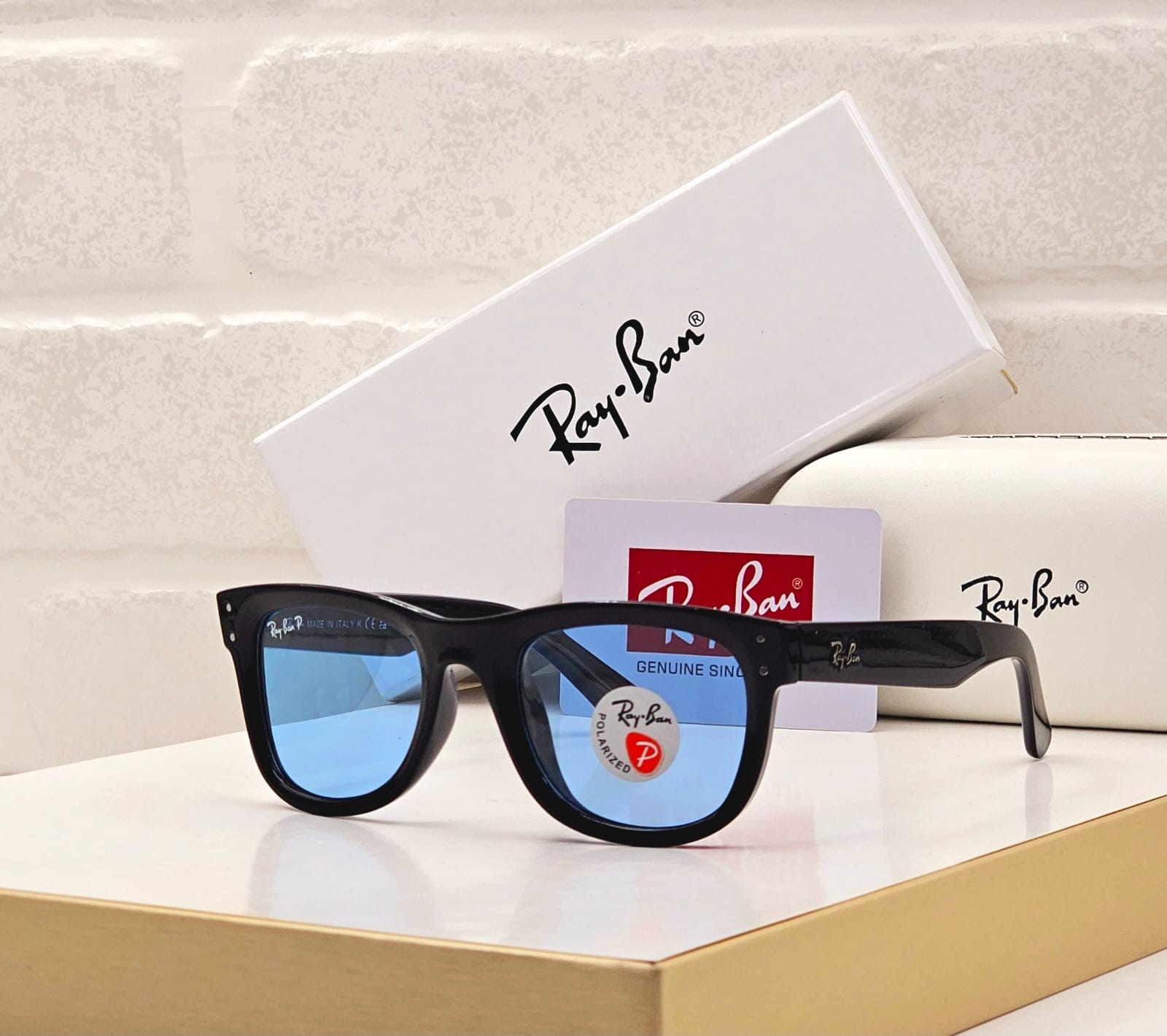 Ray-Ban Wayfarer Men's Sunglasses - Image 2