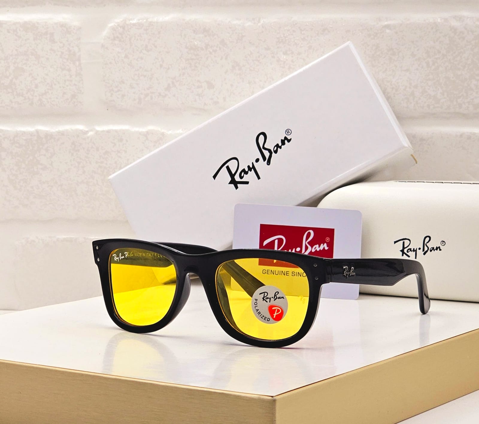 Ray-Ban Wayfarer Men's Sunglasses - Image 3