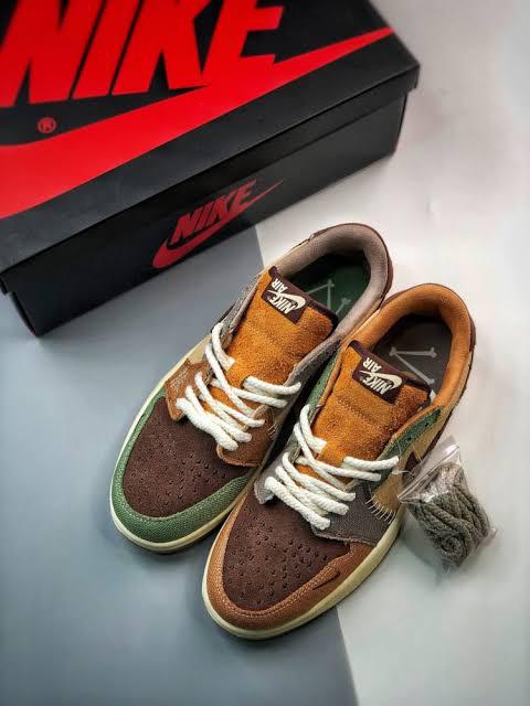 Nike Cut Low Voodoo Men's Sneakers