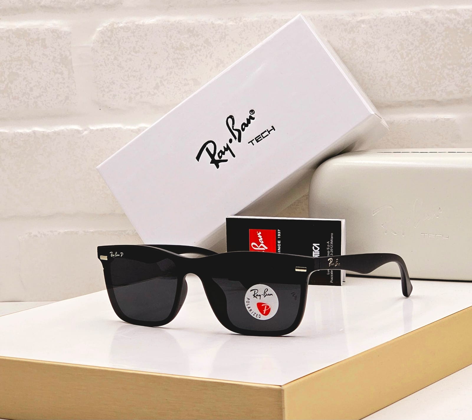 Ray-Ban Tech Men's Sunglasses - Image 3