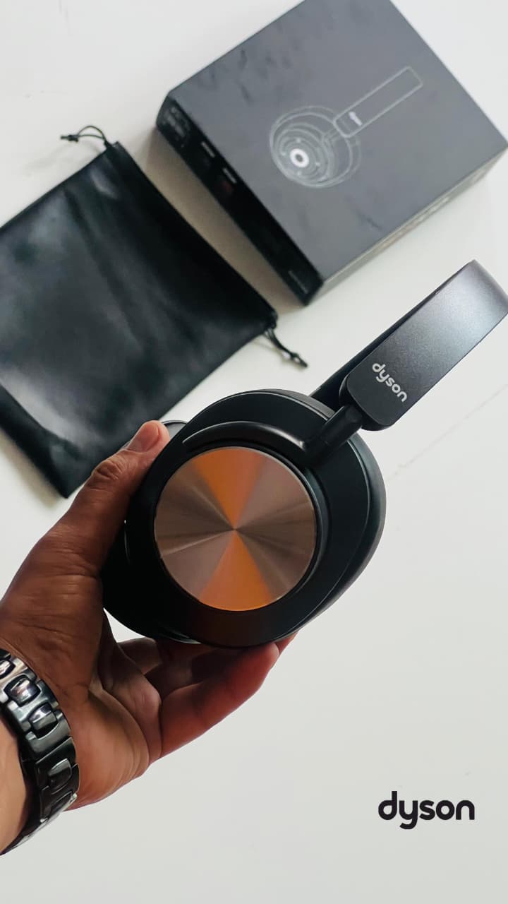 DYSON Track-On Headphones 360 Sound Bass - Image 6