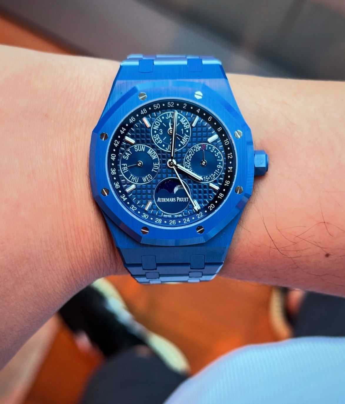Audemars Piguet Royal Oak Men's Automatic Blue Dial 43mm Watch - Image 3