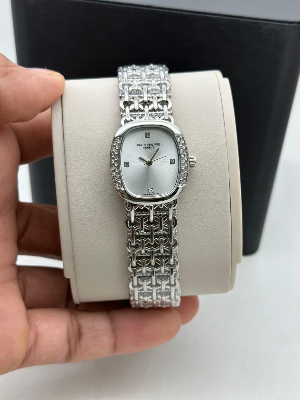 Patek Philippe Women's Watches Luxury Collection - Image 5