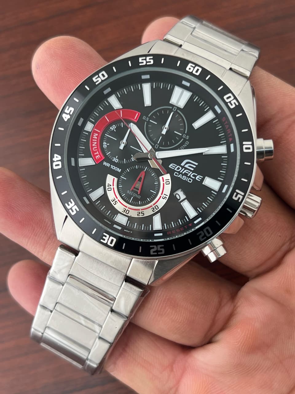 Casio Edifice EFV-620D–2A Men’s Solar Quartz Chronograph Watch - Image 2