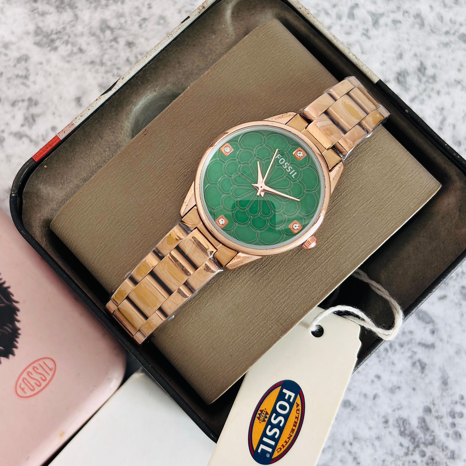 Fossil Carlie ES5156 Stainless Steel 35mm Quartz Movement Women's Watch - Image 3