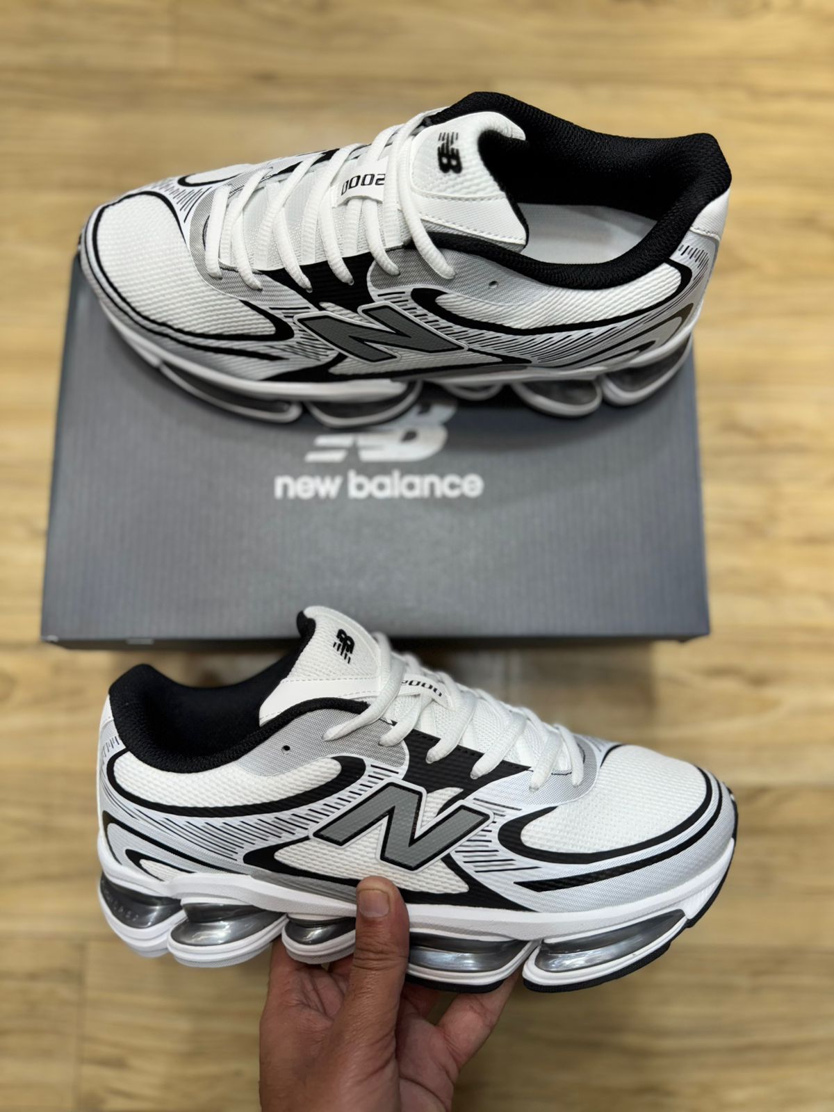 New Balance absorb 2002R Performance Running Men's Shoes - Image 3