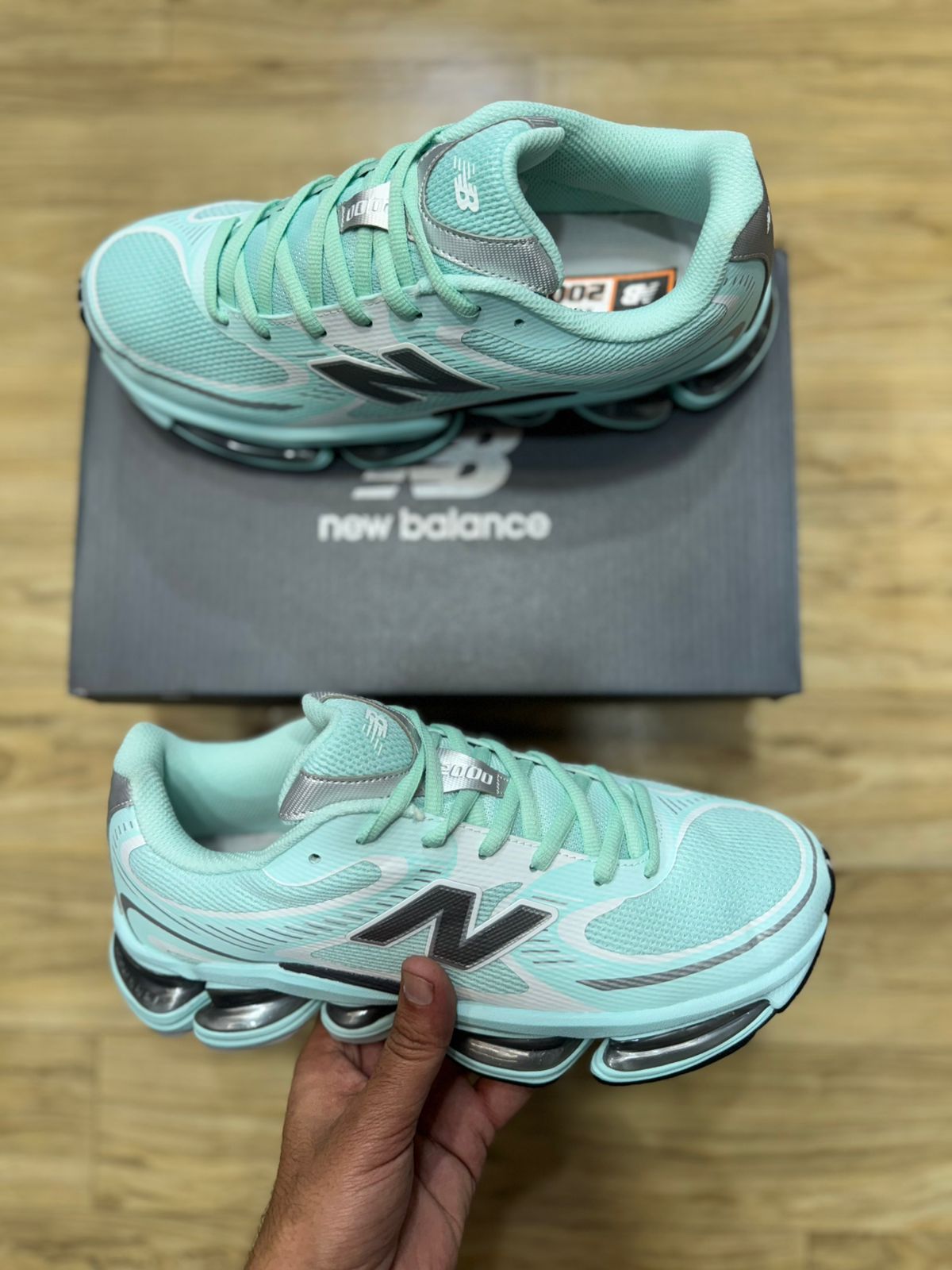 New Balance absorb 2002R Performance Running Men's Shoes - Image 2