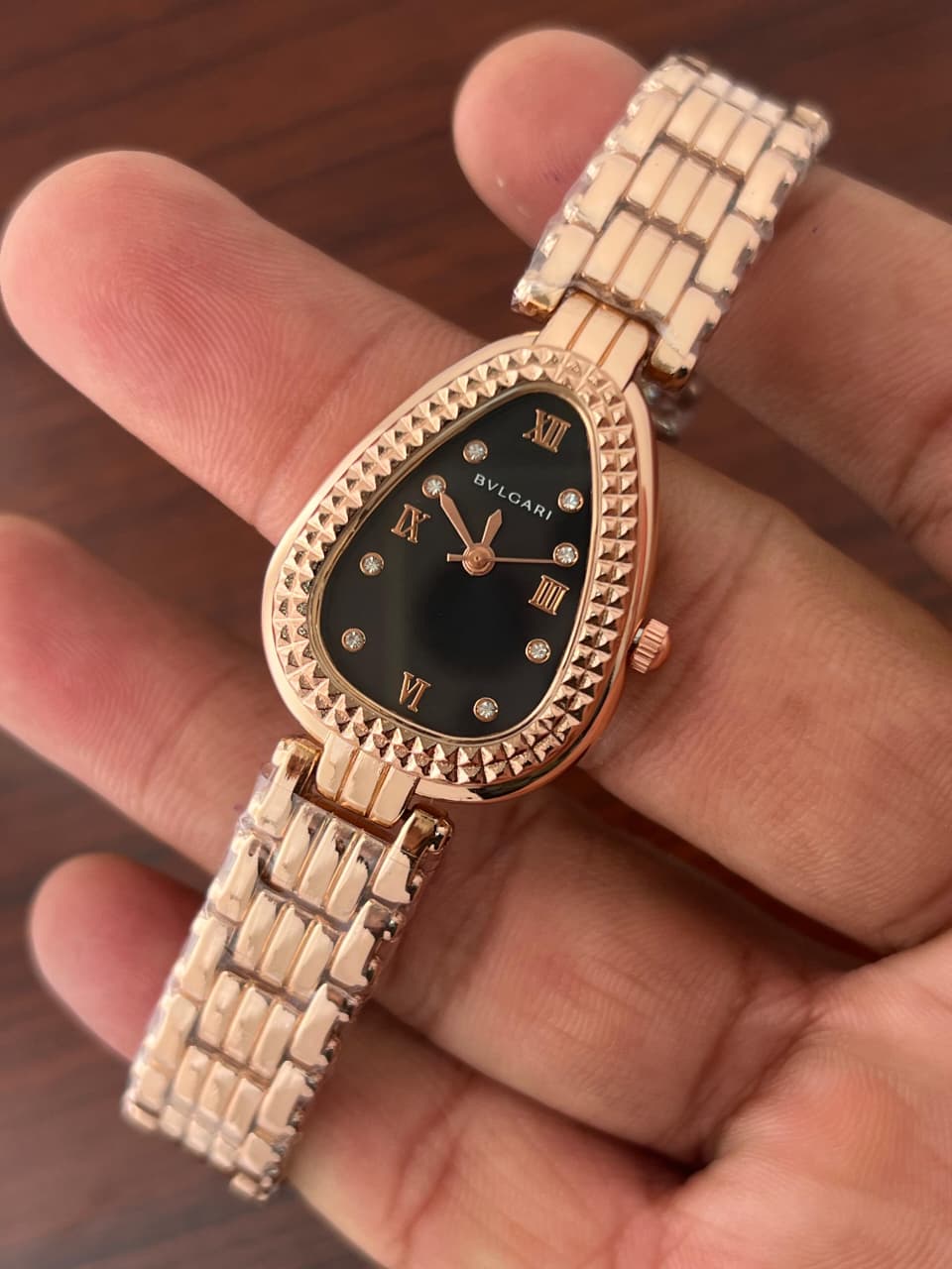 BVLGARI Gianni T-Bar Serpenti Watch for Women - Image 4