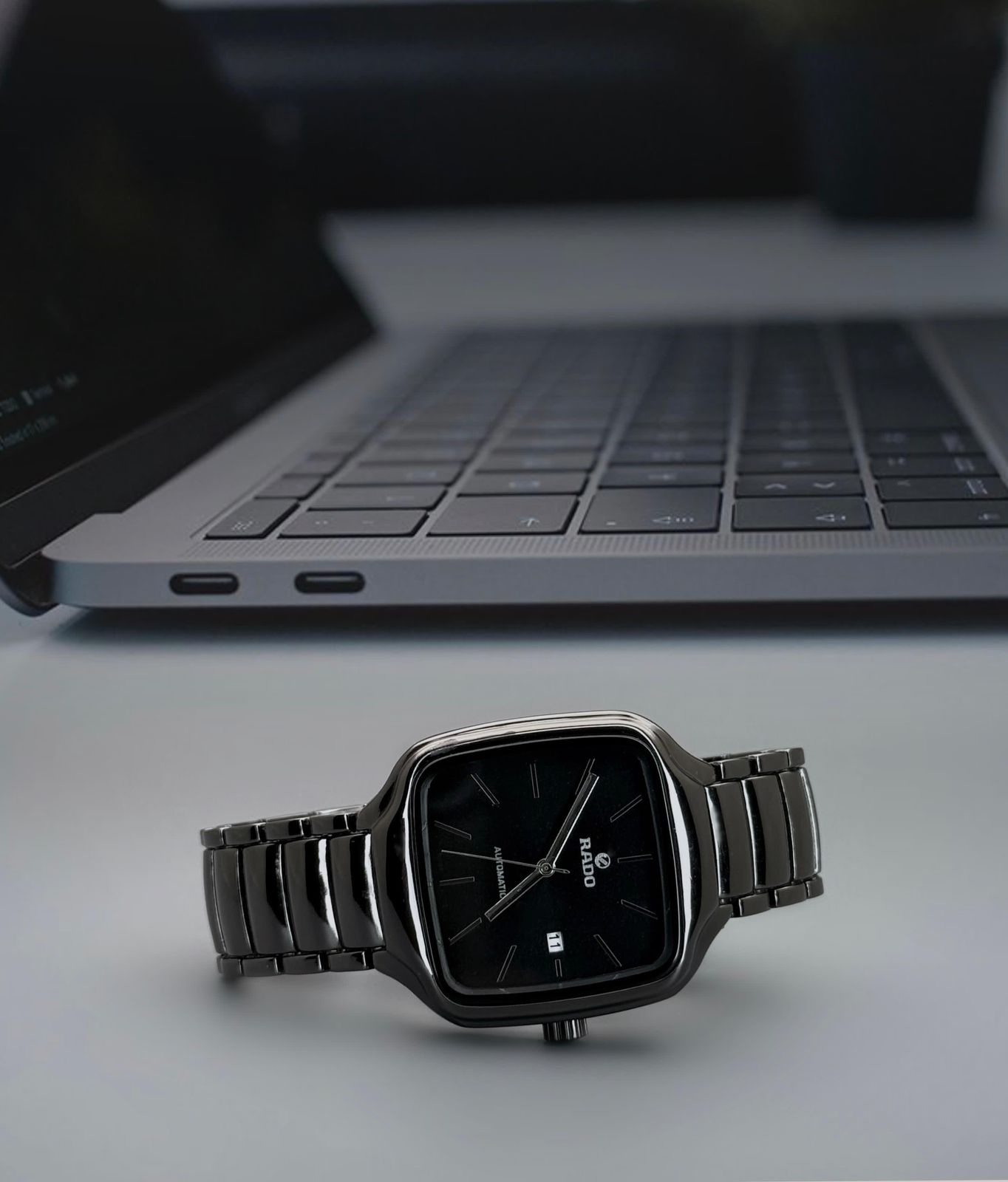 Rado True Square Black Ceramic 38mm Quartz Movement Men's Watch - Image 3