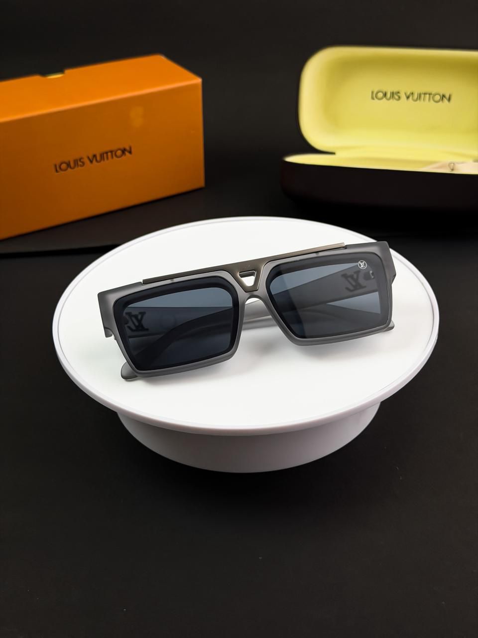 Louis Vuitton (LV) Square Unisex Sunglasses - Image 2