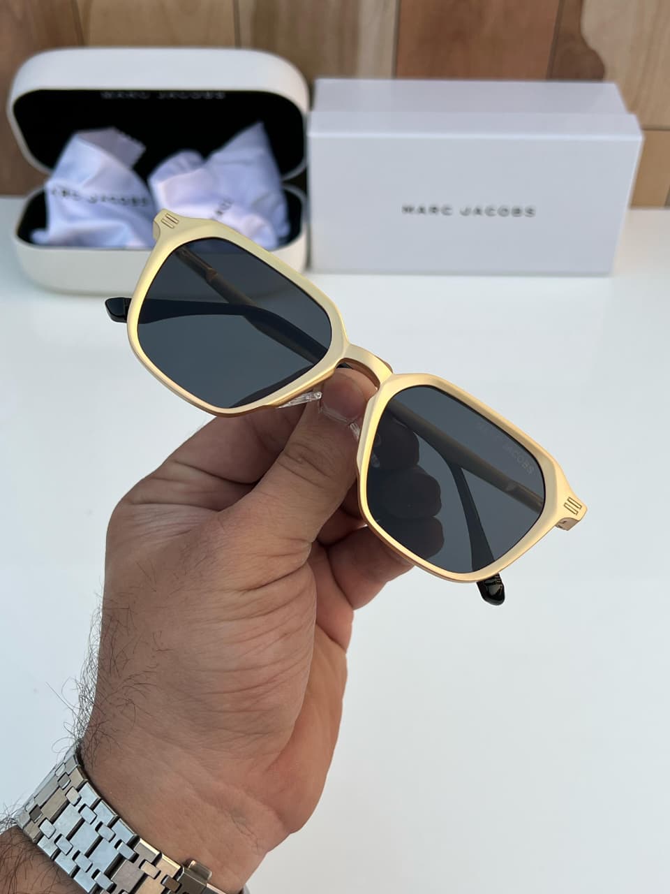 Marc Jacobs Square Gold Unisex Sunglasses - Image 3