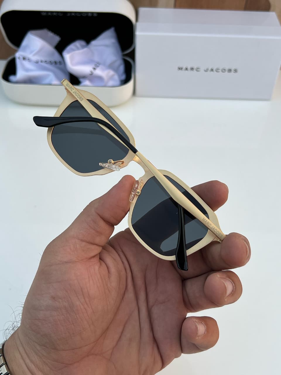 Marc Jacobs Square Gold Unisex Sunglasses - Image 4