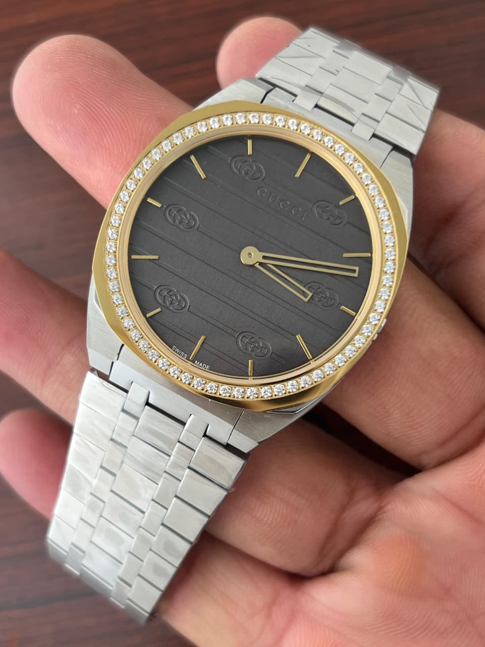 Gucci 25H 38mm Stainless Steel Quartz (YA163409) Men's Watches - Image 8