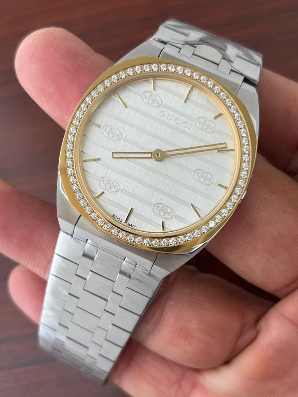 Gucci 25H 38mm Stainless Steel Quartz (YA163409) Men's Watches - Image 10