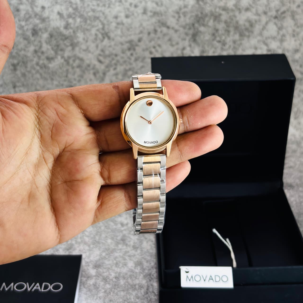 MOVADO Slim Women's Quartz Watches 31mm