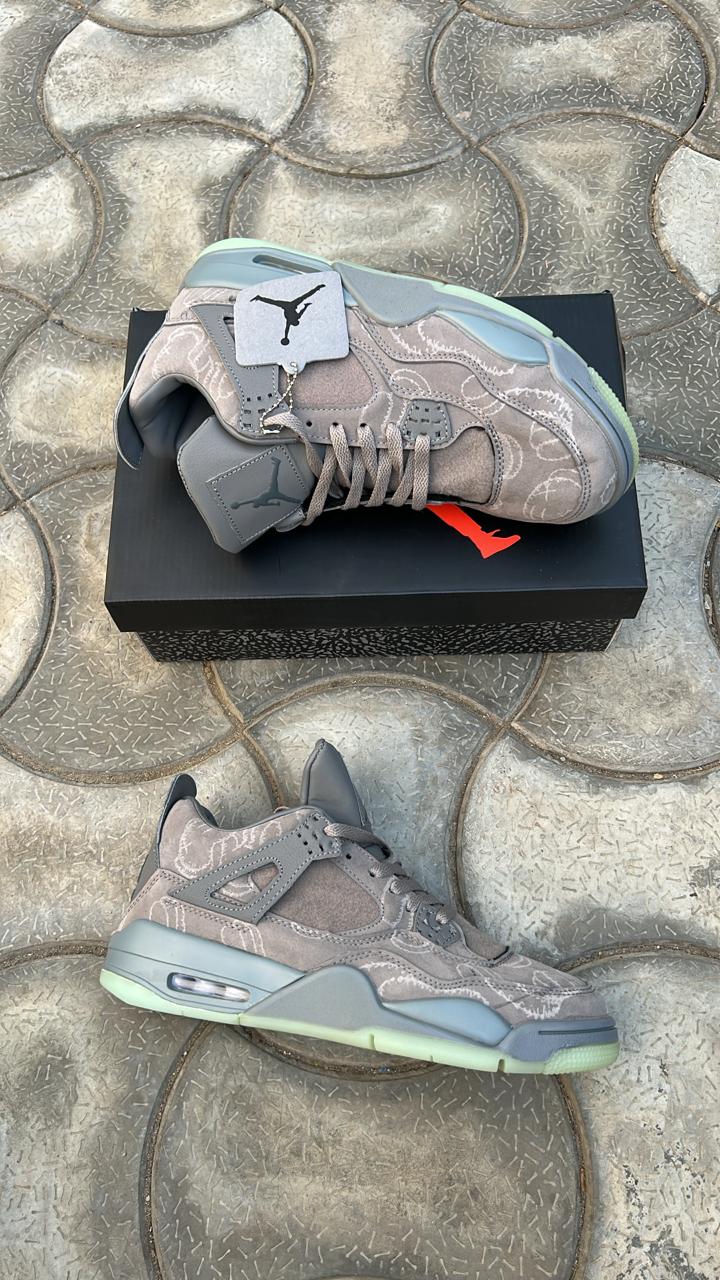 Nike Jordan 4 kaws Glow in Dark Men's Sneakers - Image 4