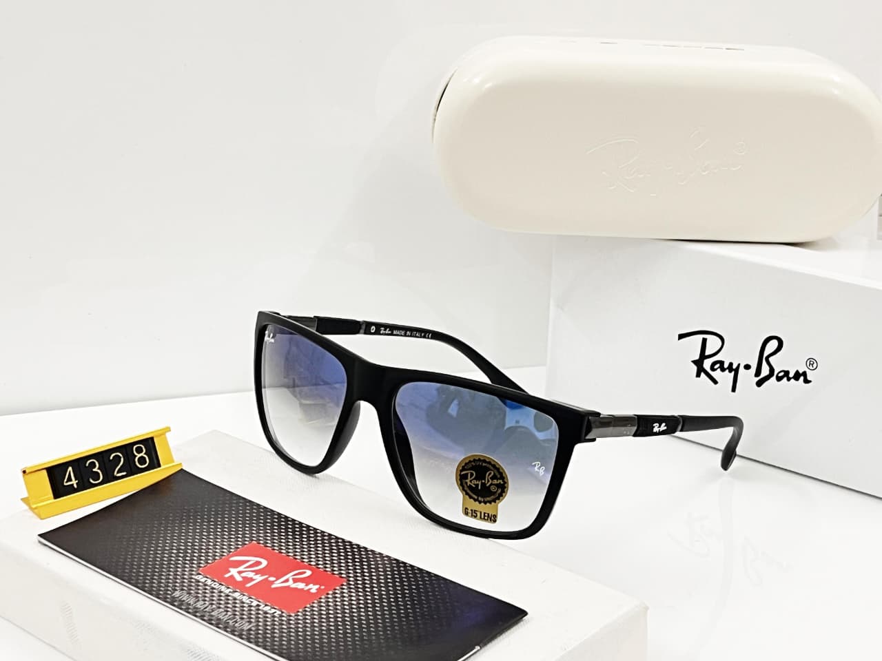 Ray-Ban Men's Explorer/Wayfarer Sunglasses - Image 2