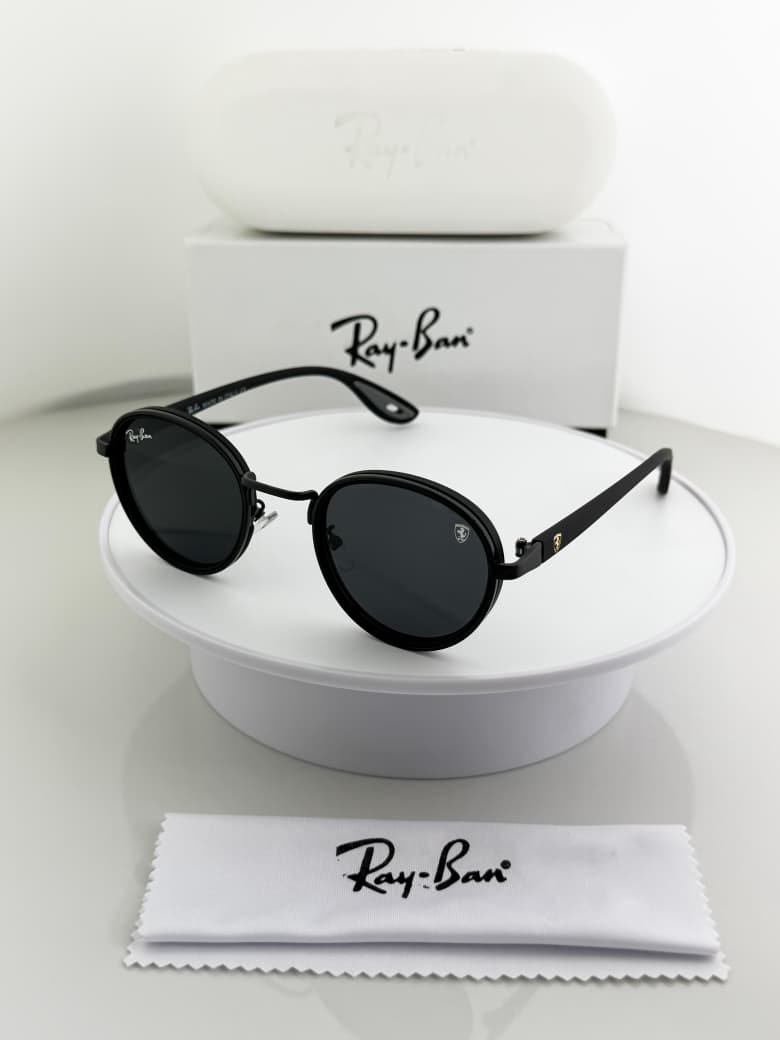 Ray-Ban Unisex Round Black Sunglasses