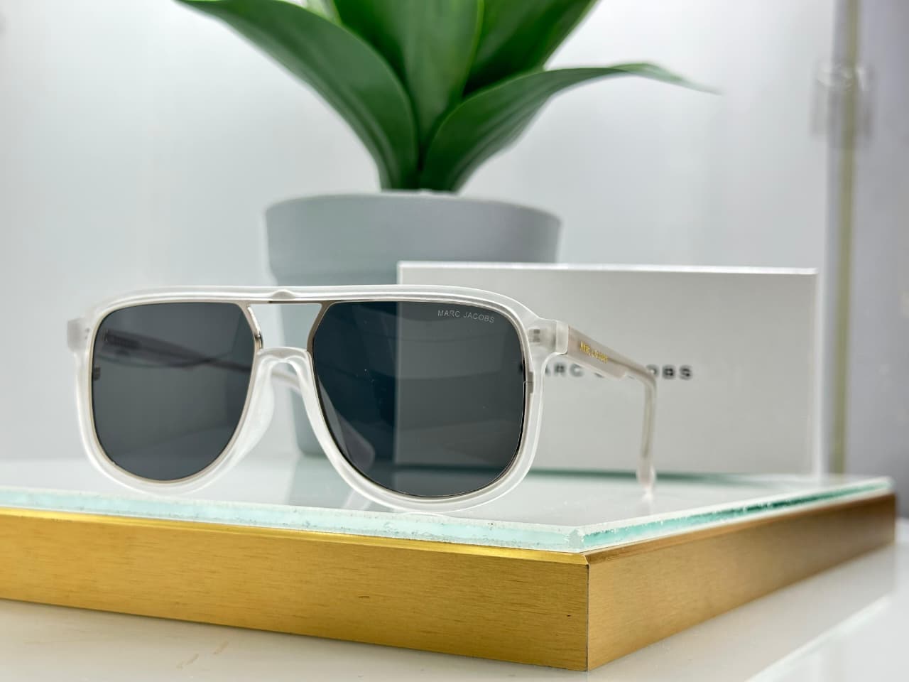 Marc Jacobs Unisex Square Aviator Glasses - Image 3