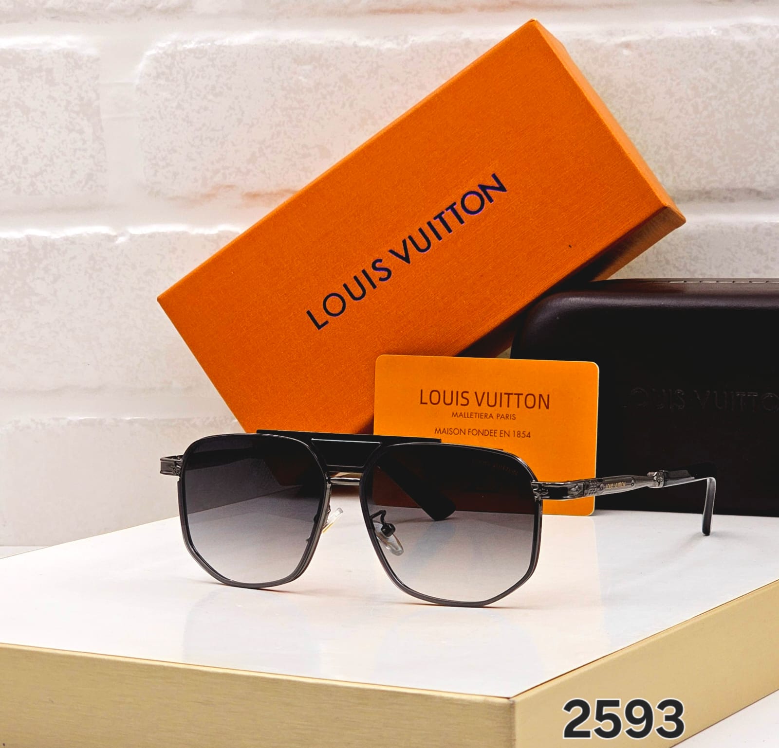Louis Vuitton Square Aviator Unisex Sunglasses - Image 3