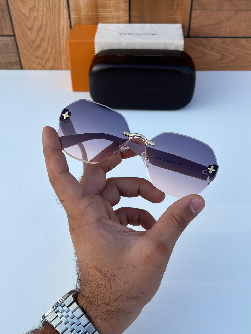 Louis Vuitton Rimless Women’s Sunglasses - Image 5