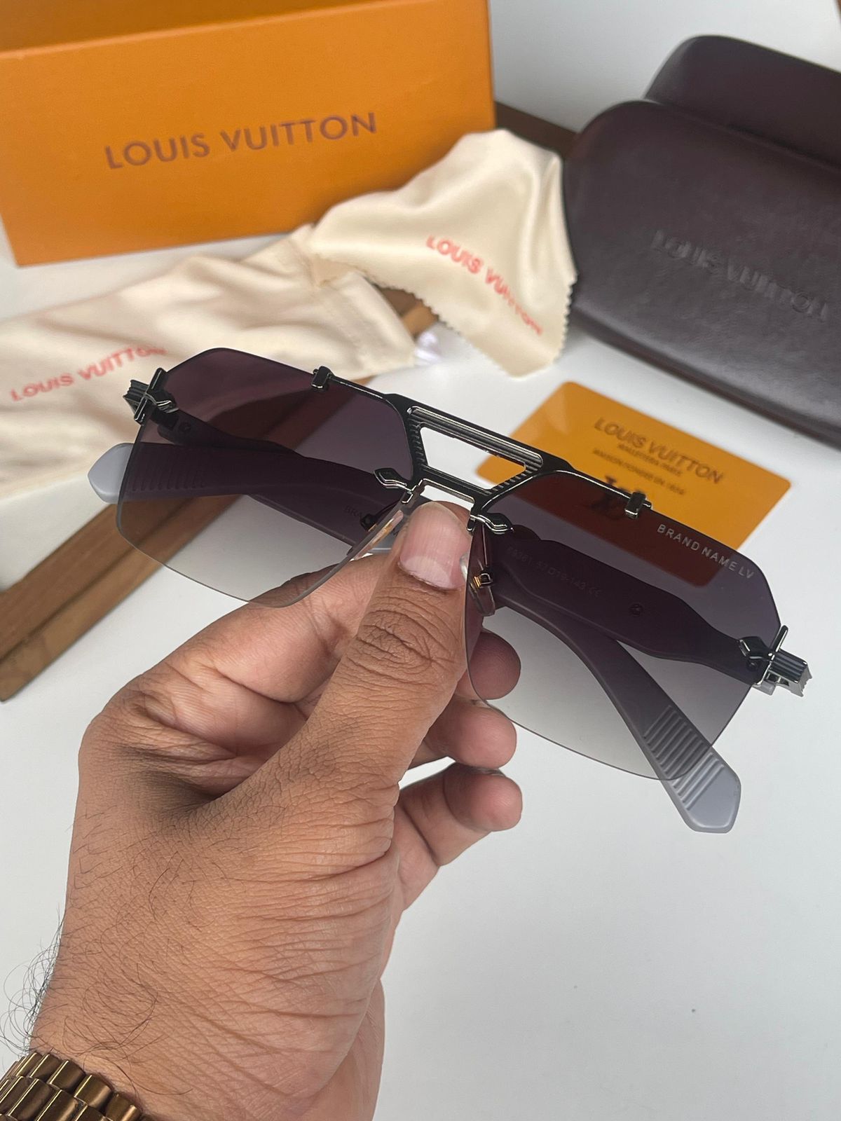 Louis Vuitton Rimless Unisex Shield Sunglasses - Image 3