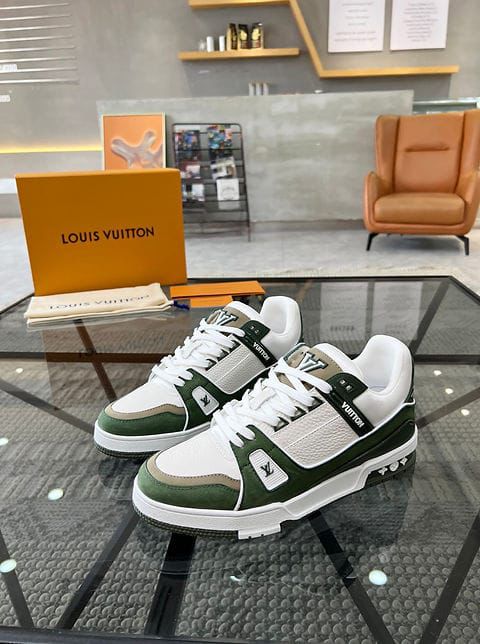 Louis Vuitton Men's Sneakers - Image 4