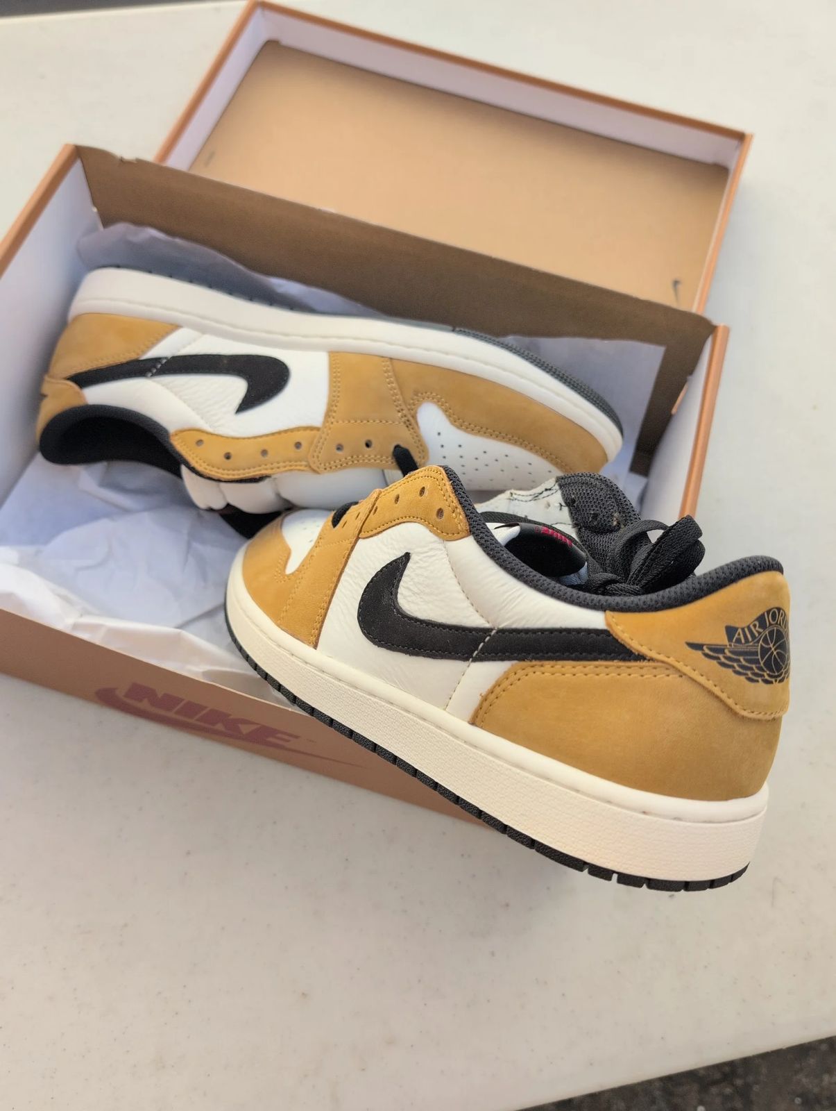 Nike Jordan cut low Men's Shoes - Image 4