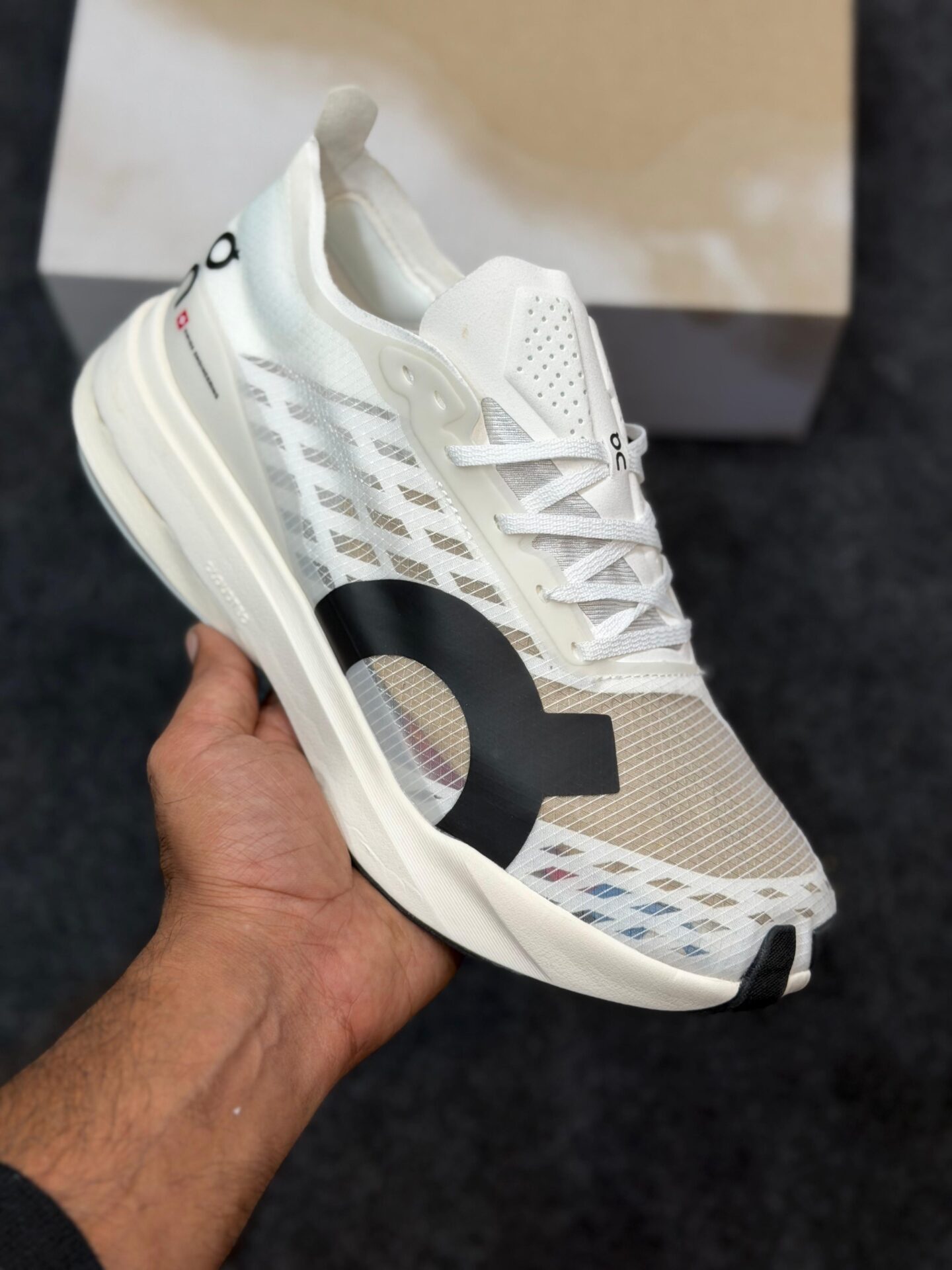 On Cloud Runners Strike Men's Shoes - Image 5