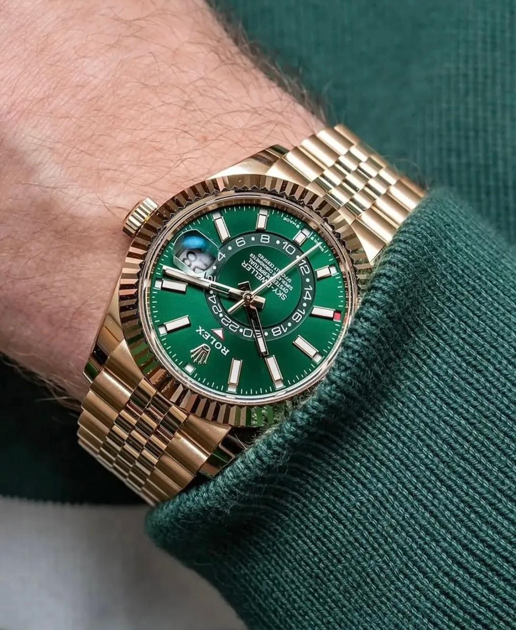 Rolex Sky-Dweller Green Dial 42mm Automatic Men's Watch - Image 3