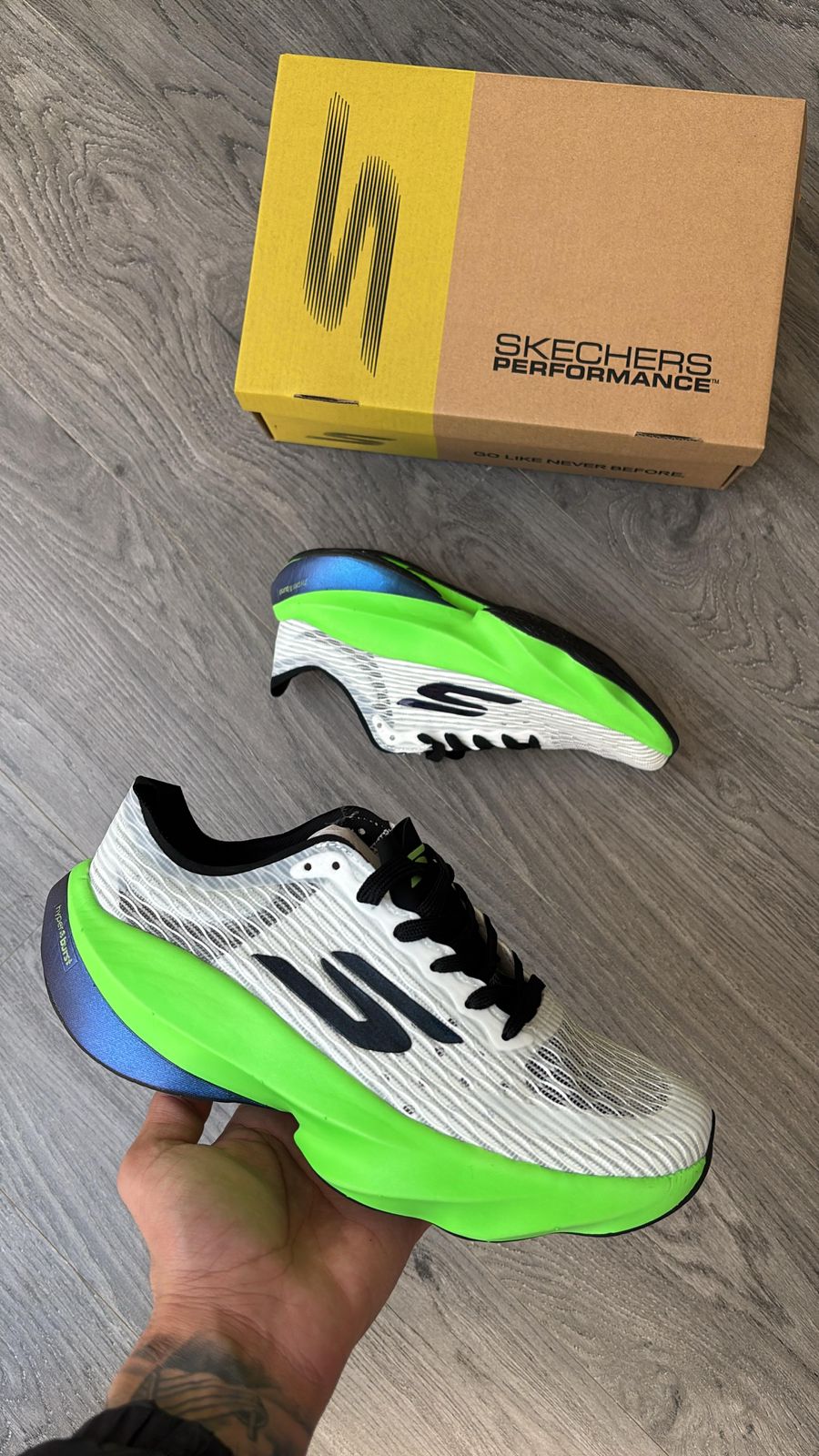 Skechers AERO Tempo Men's Shoes - Image 6