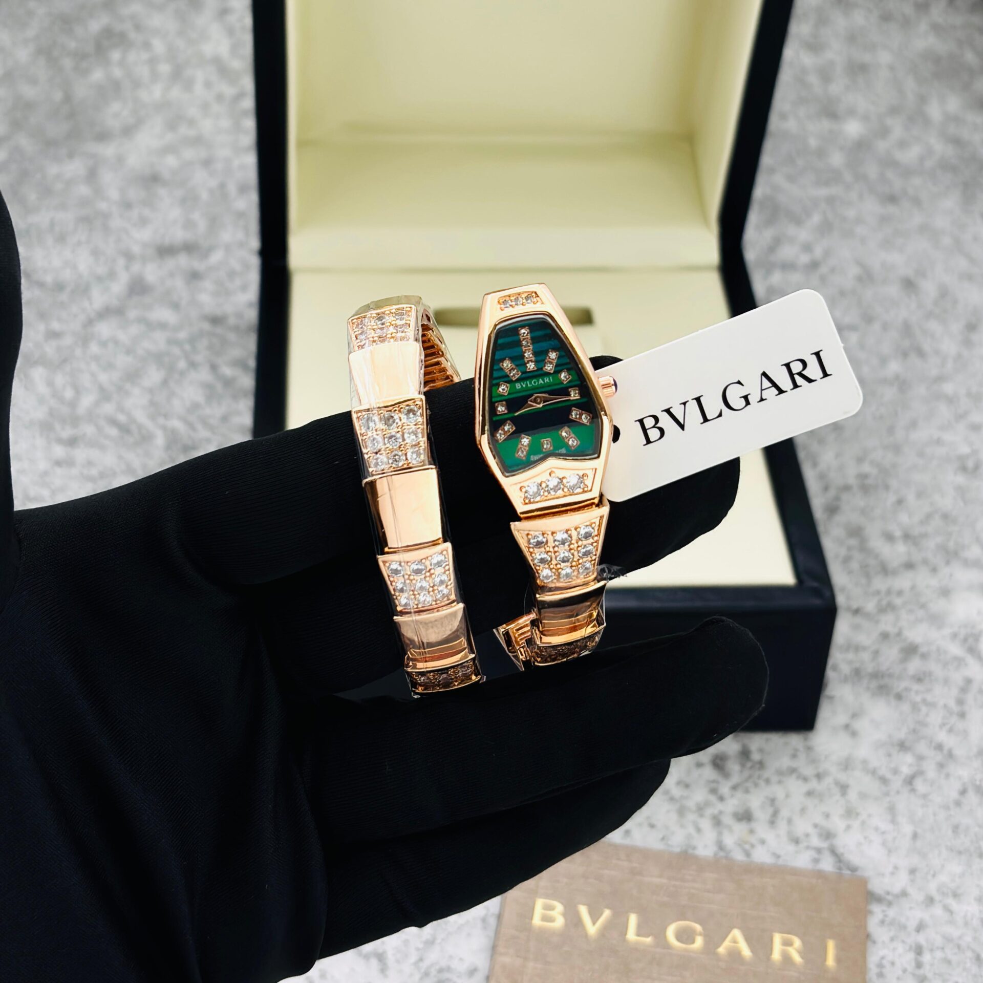 Bvlgari Serpenti Tubogas Gold Women's Watch - Image 3
