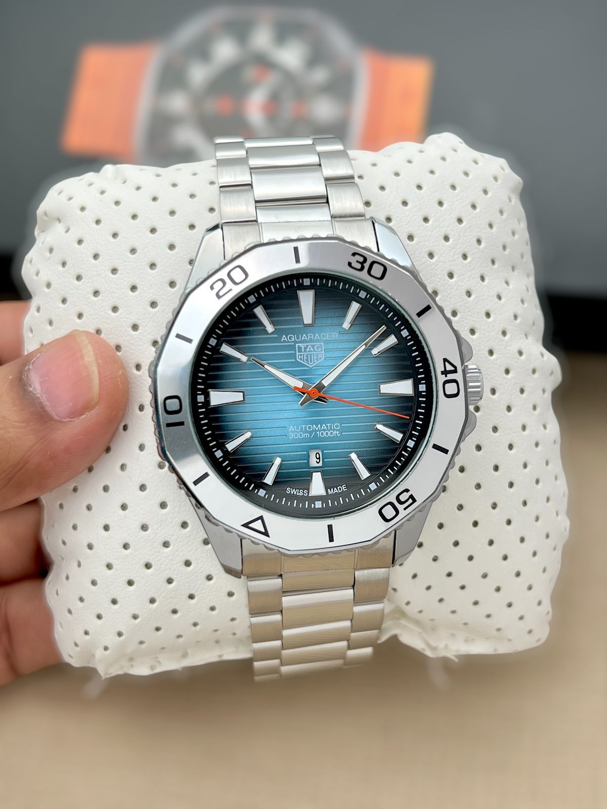 Tag Heuer Aquaracer 300 Stainless Steel Water Resistance 43mm Quartz Movement Men's Watch - Image 2