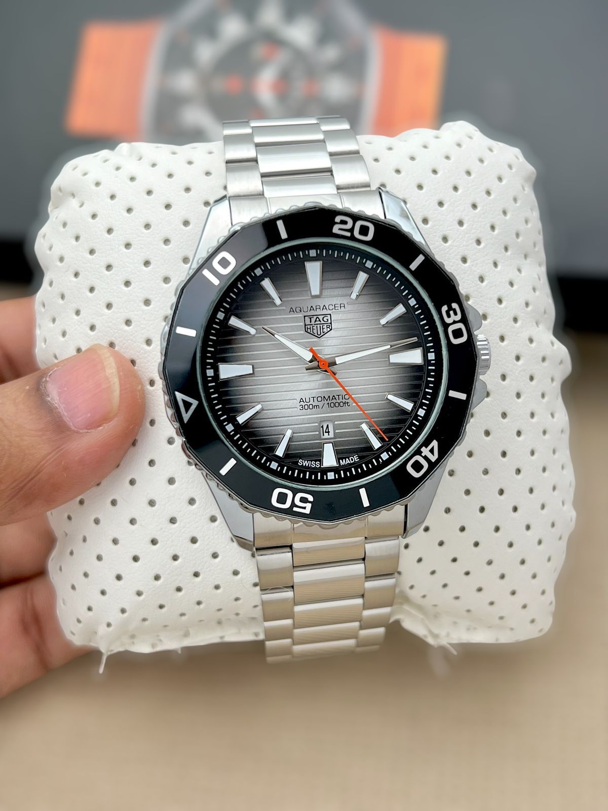 Tag Heuer Aquaracer 300 Stainless Steel Water Resistance 43mm Quartz Movement Men's Watch