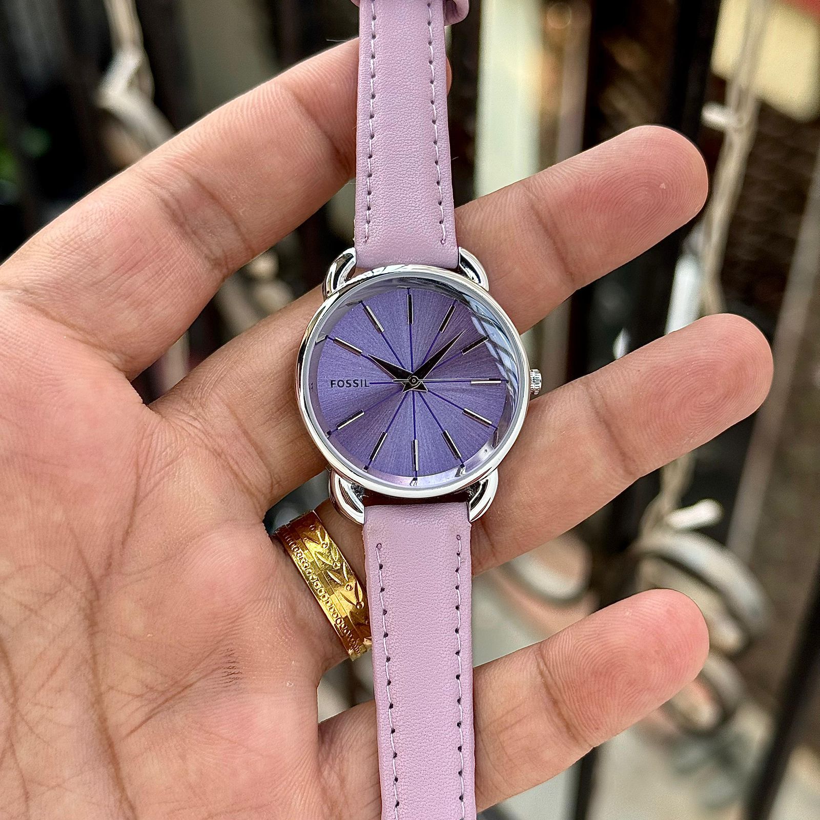 Fossil Tailor ES4421 Leather Strap 33mm Quartz Movement Women's Watch