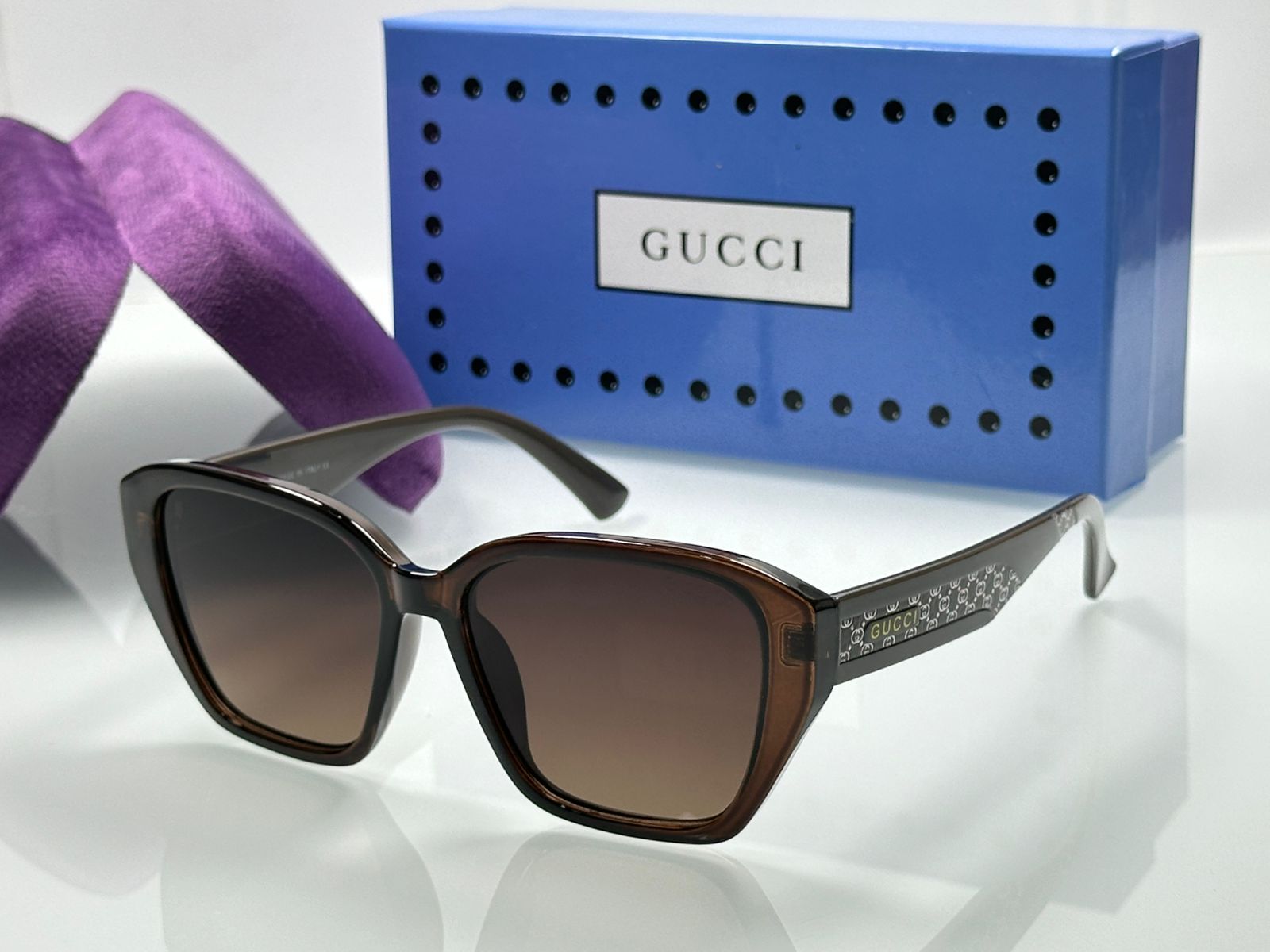 Gucci Women's Oversized Square Sunglasses - Premium Geometric Fashion with Signature Logo Temples - Image 2