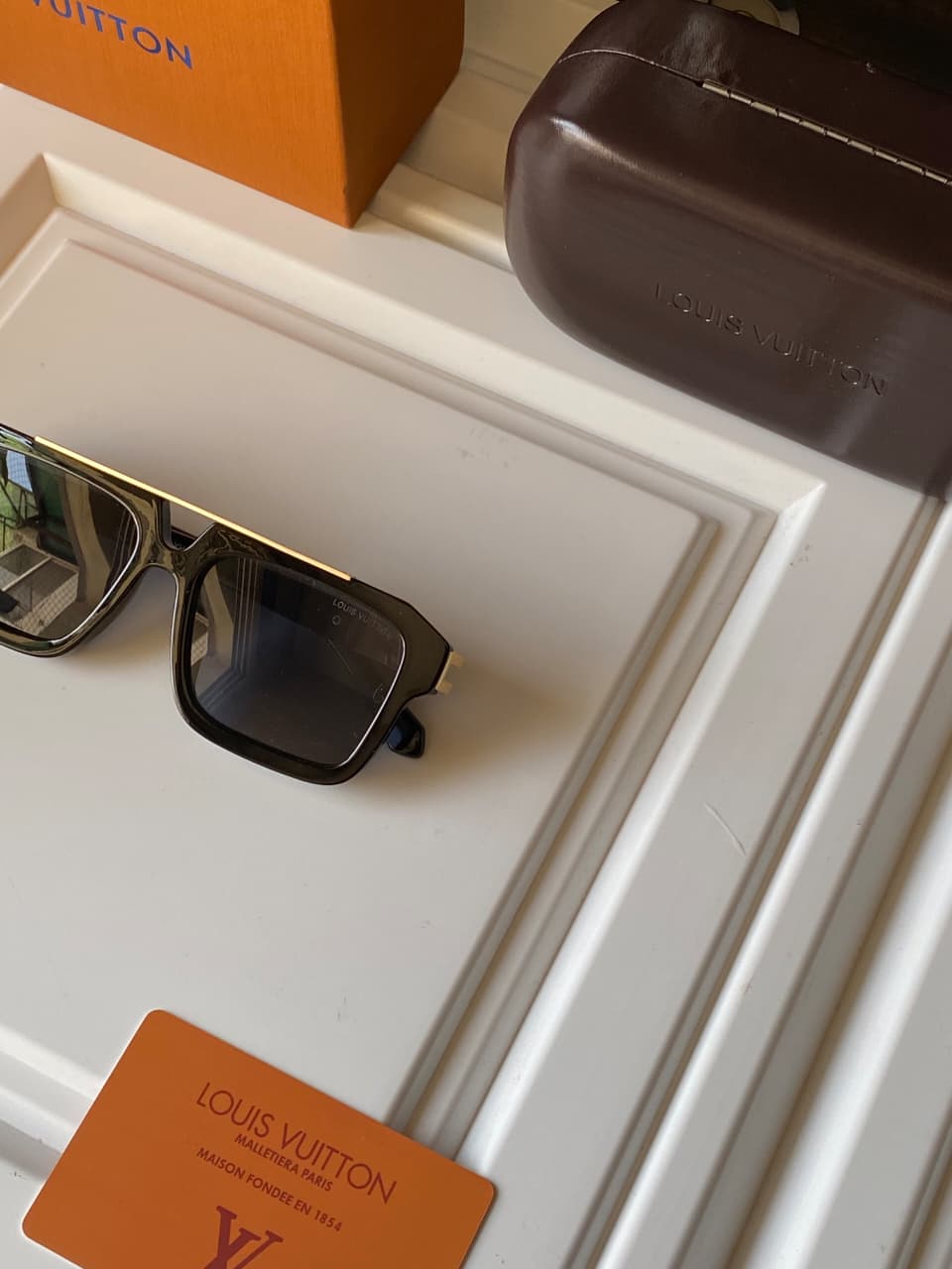 Louis Vuitton Millionaire Sunglasses Square Black & Gold Men's Luxury - Image 3