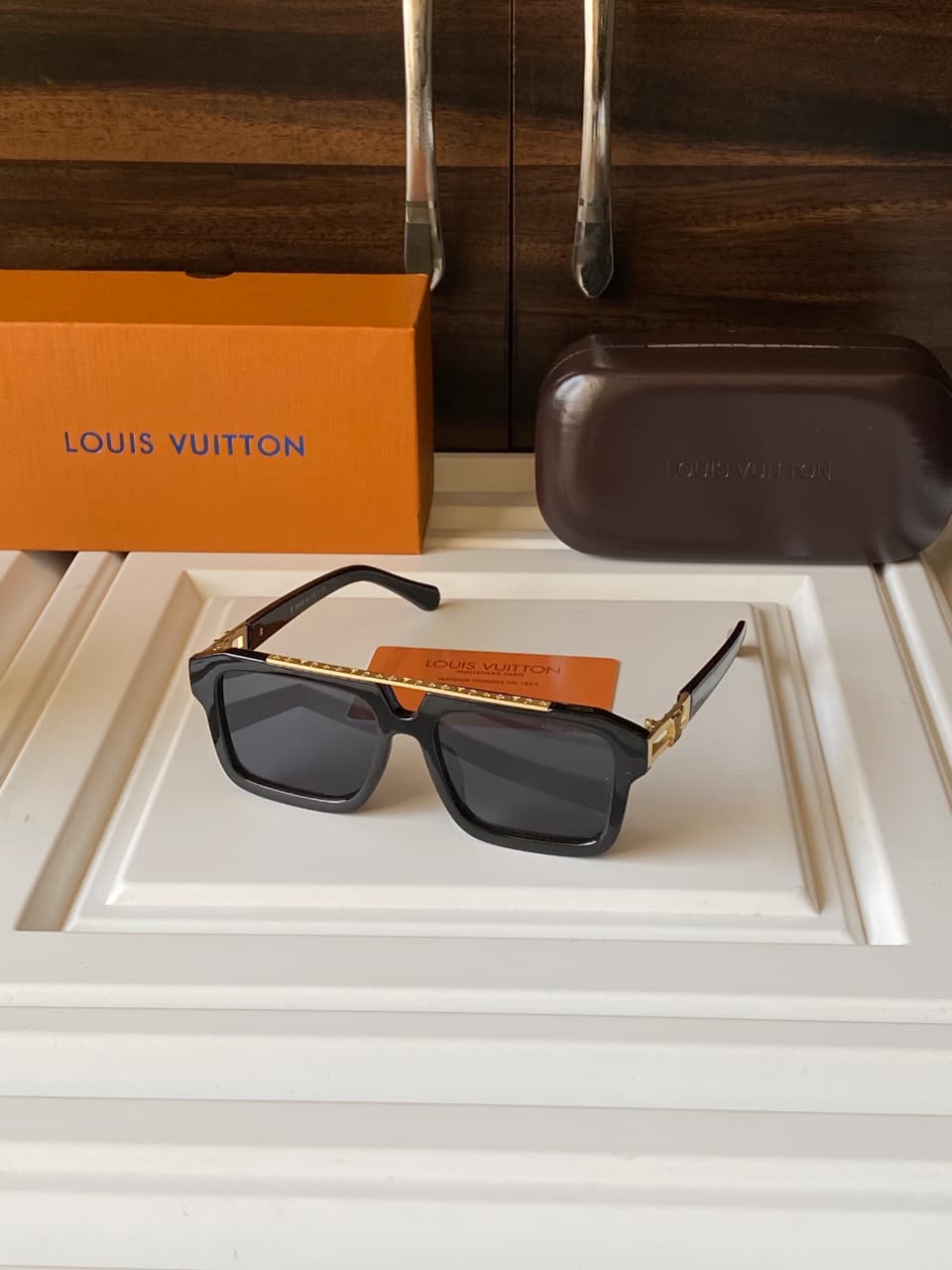 Louis Vuitton Millionaire Sunglasses Square Black & Gold Men's Luxury