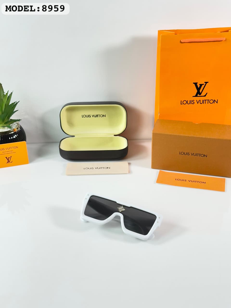 Louis Vuitton 1.1 Millionaires Square Black & Gold Men's Luxury Sunglasses - Image 2